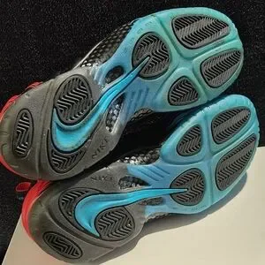 Nike | Shoes | Nike Foamposite Spiderman Size 95 Well Kept  display picture 2